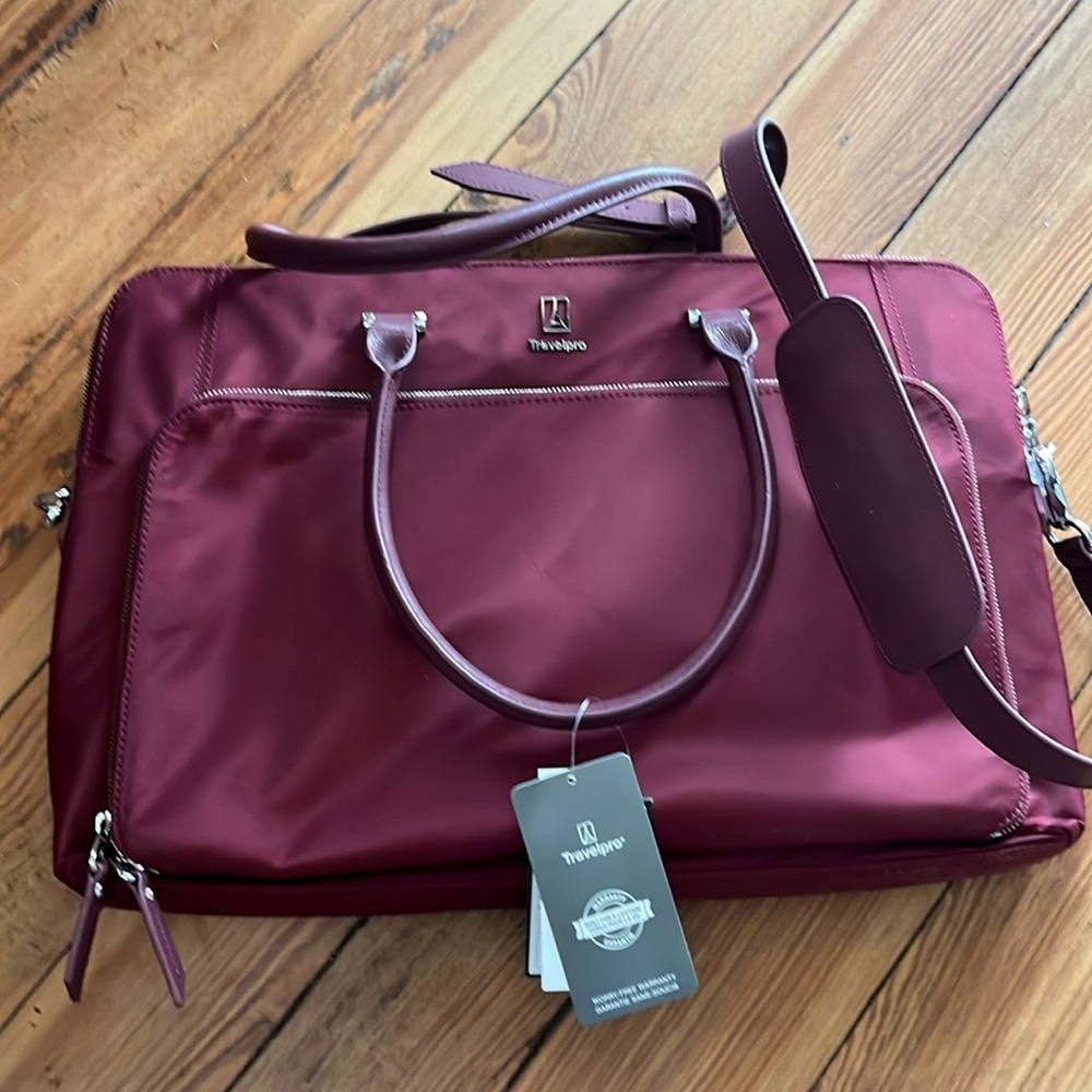 Travelpro platinum elite women’s brief case, dark red, NWT